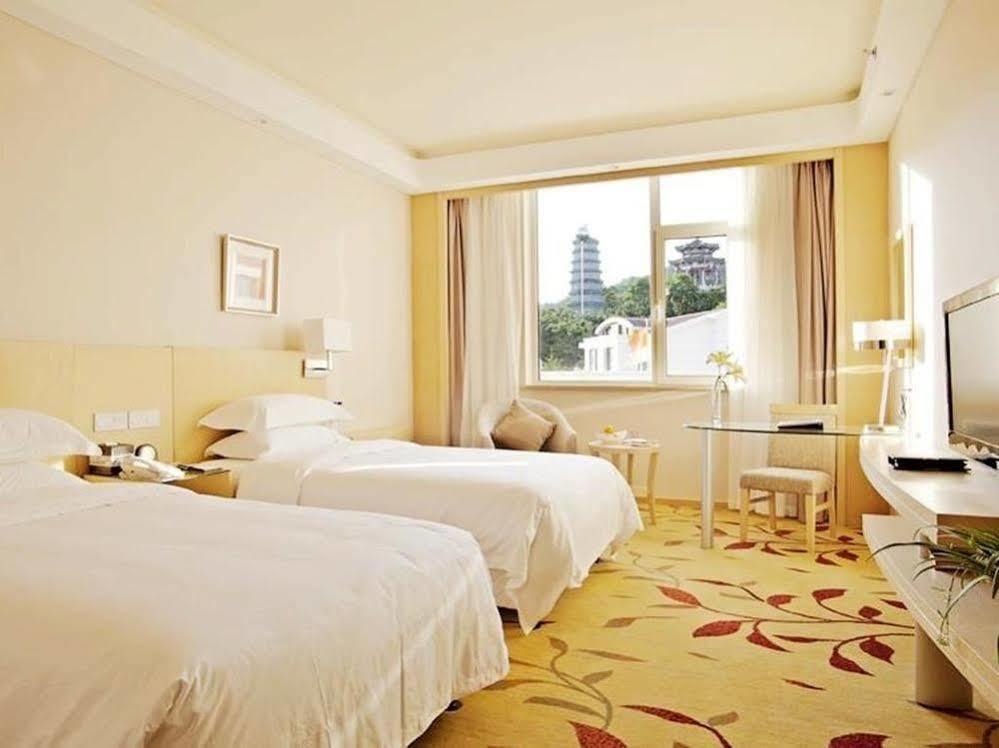 Zhanshan Garden Hotel Циндао Екстериор снимка
